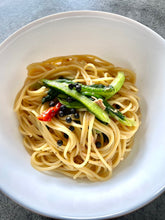 画像をギャラリービューアに読み込む, カンポットペッパー 生胡椒の塩漬け(黒)